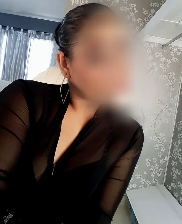 Aleyna, 35