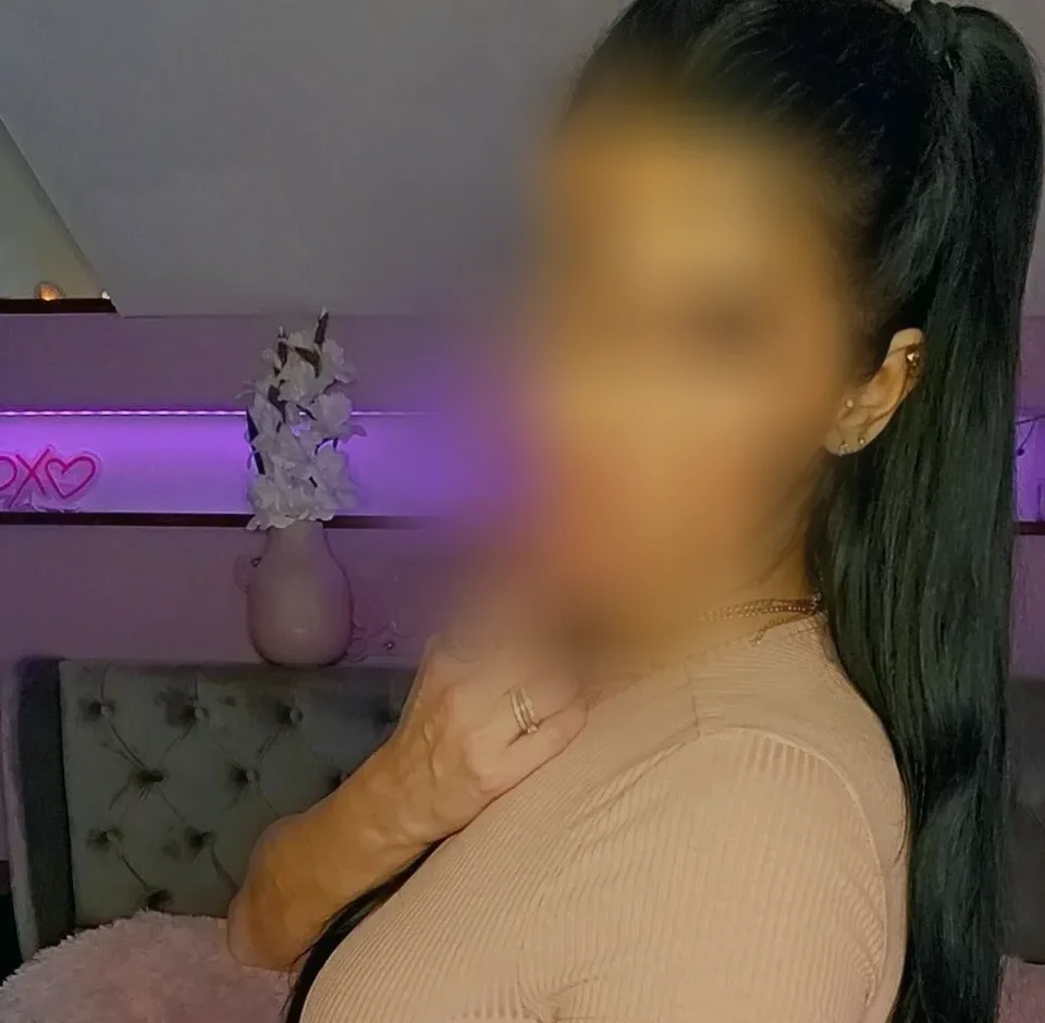 Frieda, 33