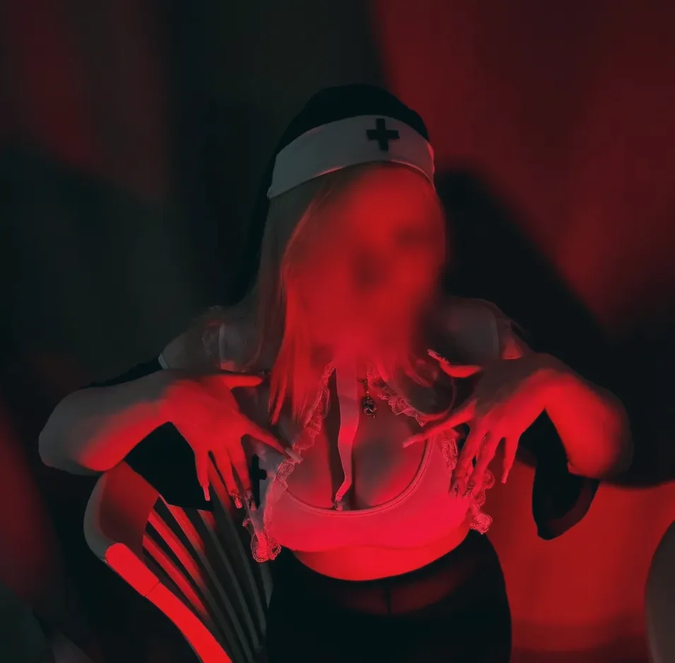 Pia, 19